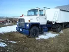 1989 Ford L8000 Tandem Axle Truck Tractor