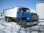 1991 Ford L9000 TAndem Axle Grain Truck