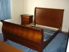 Queen size sleigh bed