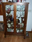 WONDERFUL CHINA CABINET 1/4 SAWN OAK