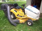 HDS 2155 CUB CADET RIDE LAWN MOWER