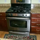 Lyn Liechty Auctions GE gas range
