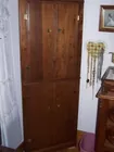 Corner cabinet