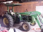 John Deere 2020 w/loader tractor