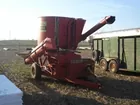 Gehl grinder farm equipment