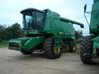 1996 John Deere 9600 Combine