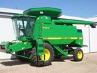 JD 9410 Combine
