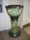 Roseville Jardinier & Pedestal