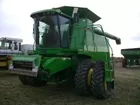1995 John Deere 9500 Combine