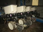2005 Kinze 3200 Planter