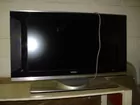 Hitachi 32-Flat screen-power swivel