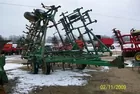 JD 980 27' field cultivator