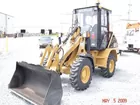 2000 Caterpillar 902 Wheel Loader