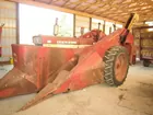 560 Diesel w/ 234 Mtd. Corn Picker