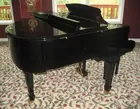 YOUNG CHANG BABYGRAND PIANO