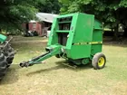 JD 335 Round Baler