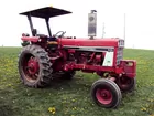 International 686 gas tractor