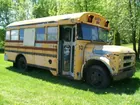 SCHOOL BUS GOOD DRIVETRAIN