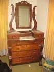 thomas day dresser ????