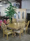 8 pc Dining Suite