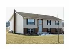 old brick & vinyl split foyer  - Bernville, PA