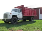 77 IH SA dump w/ 26K original miles gas