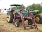 2440 JOHN DEERE LOADER