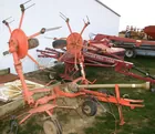 Kuhn GF 5000 4 star tedder