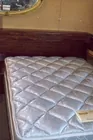 Queen bed w/headbord