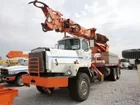 1993 Mack RM6906S Digger Derrick