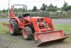 Kubota L3130 tractor w/ bucket, backhoe