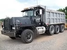86 Mack RD822S
