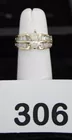 2.5ct diamond ring, 1ct center