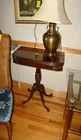 MAHOGANY FLIP TOP GAME TABLE