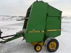 John Deere 535 Round Baler