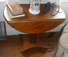 Period drop leaft table 