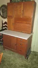 KITCHEN CABINET 