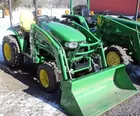 JD 2320 4WD tractor with loader