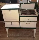 Detroit Jewel Cast-Iron Stove