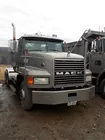 1994 Mack  CH 600 tractor truck 