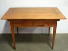 Ca. 1800 Hepplewhite Tavern Table