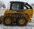 John Deere 320 skidloader