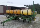 JD 7000 6-30 planter