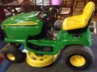 John Deere LT 180 Riding Lawn Mower