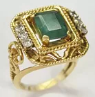 Vintage Ring with Emerald and Diamonds