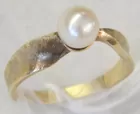 14K Ring with a Single Pearl