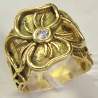18K Handmade Flower-form Ring w/.27 ct Diamond
