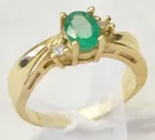 14K Ring w/Emerald & Diamond