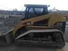 CAT skidloader