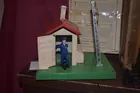 Lionel Crossing gate keeper